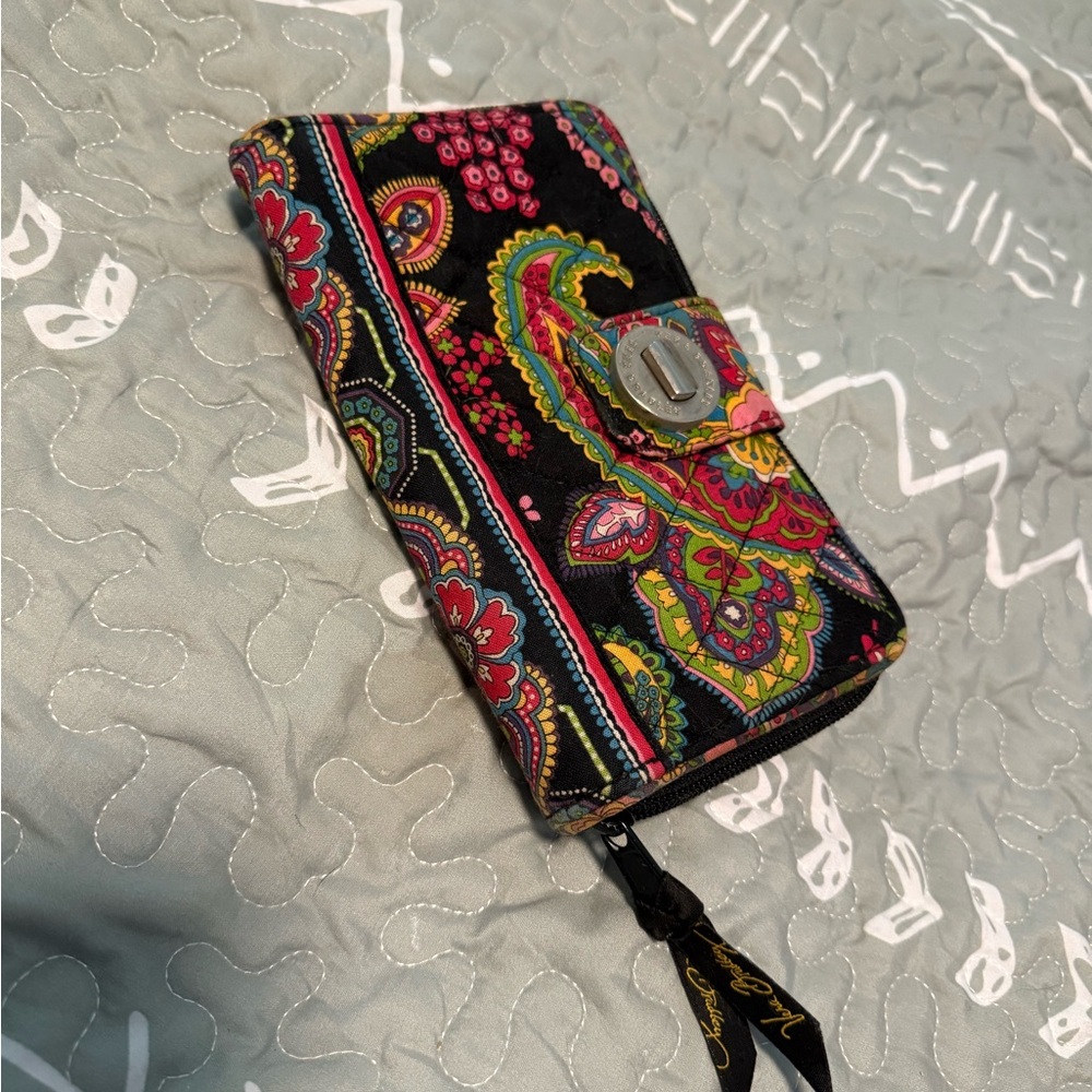Vera Bradley Black and Multicolor Key & Card Holder